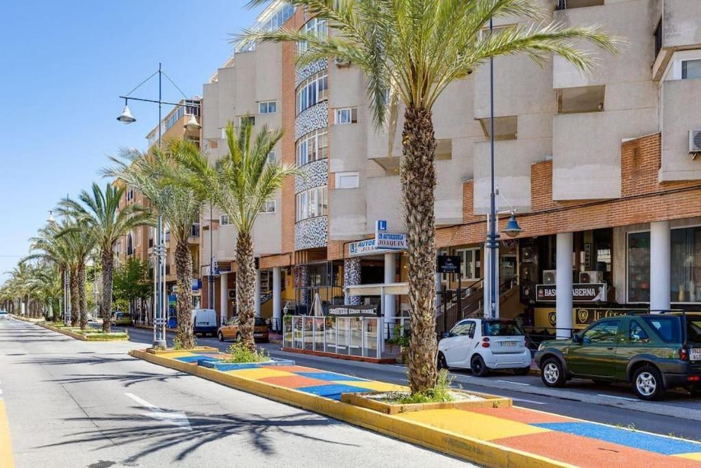 Studio Apartment Santana Habaneras - 05 At Beach With Garage, Pool And Lift Torrevieja Exterior photo